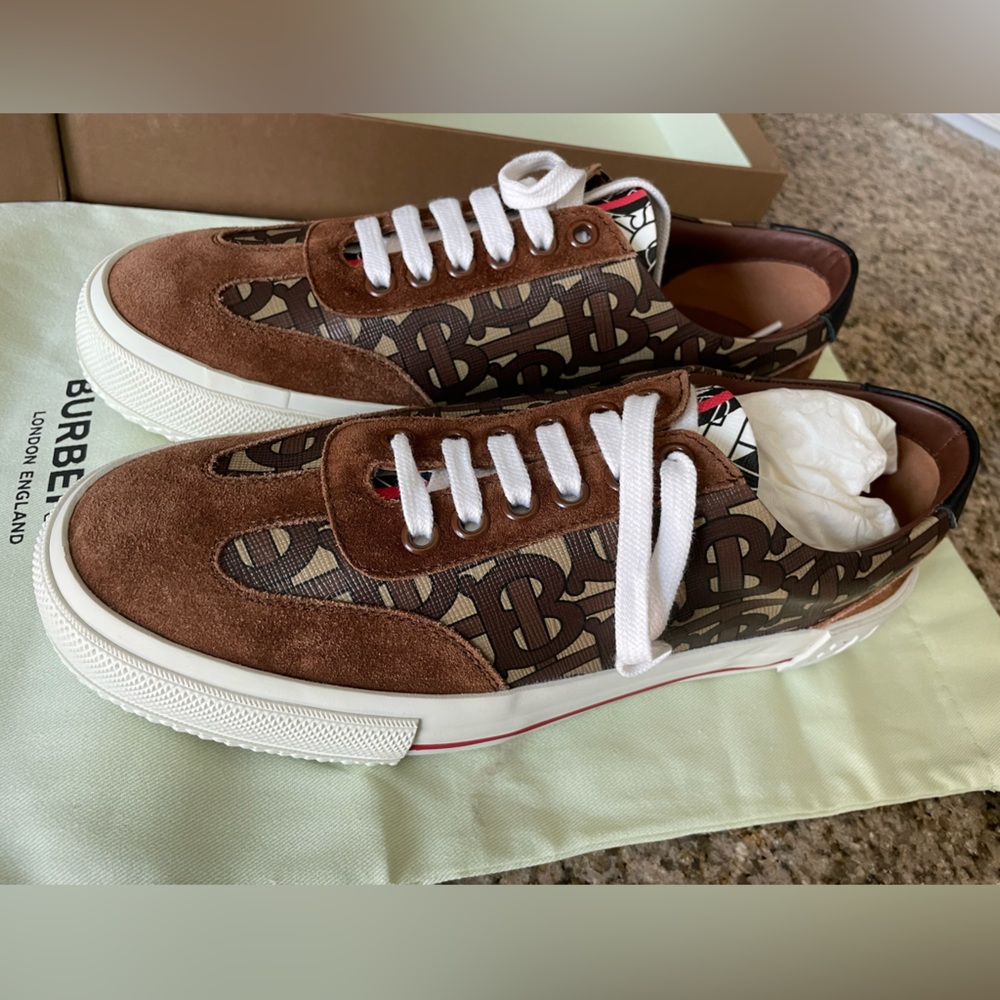 Burberry women sneakers